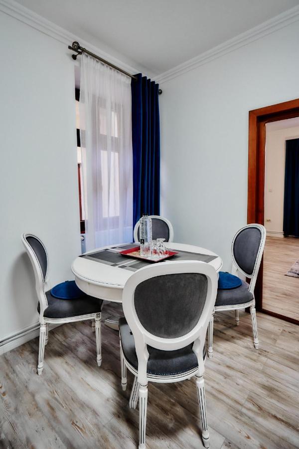 Galiceanu Apart Deluxe Bistriţa エクステリア 写真